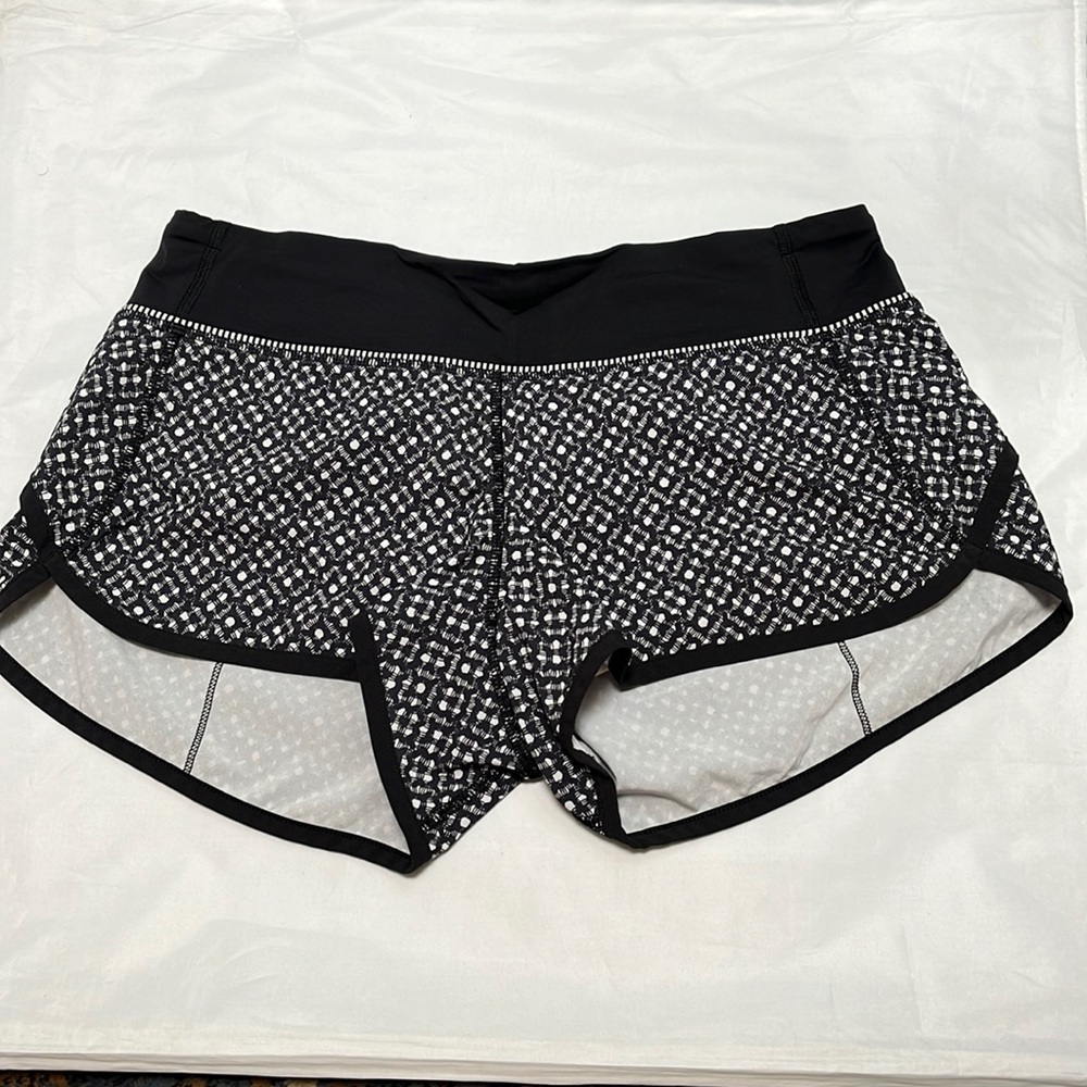 Lululemon Run: Speed Short *4-way Stretch